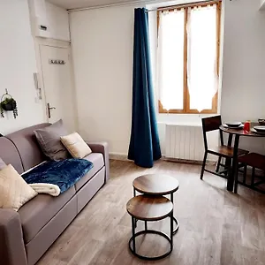 B Aux Pieds Des Thermes Néris-les-Bains